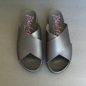 🎉Final Sale🎉 Brand New Blowfish Slides