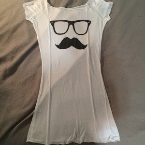 Brandy Melville mustache tunic