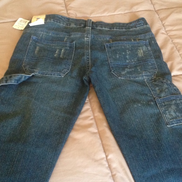 Distressed Jean Capris - Picture 3 of 4