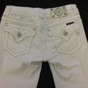 White skinny miss me jeans