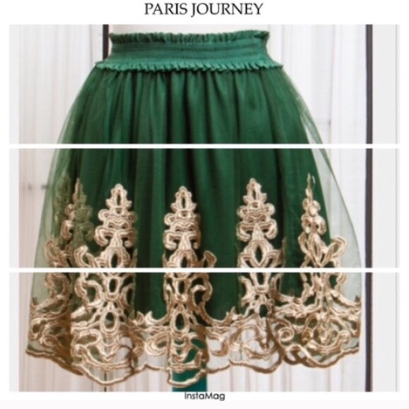 🌺6X HP🌺 EMBROIDERED EMERALD MINI SKIRT - Picture 3 of 3