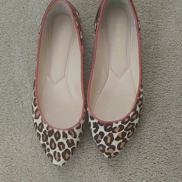 Enzo Angiolini leopard flats