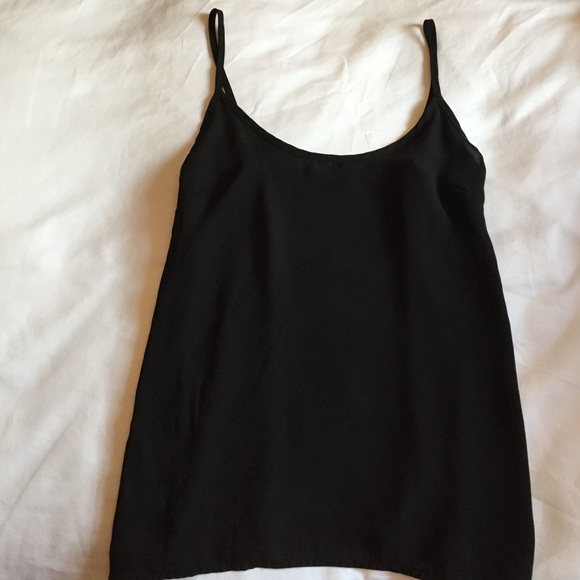 Solemio Tops - Black Flowy Tanktop