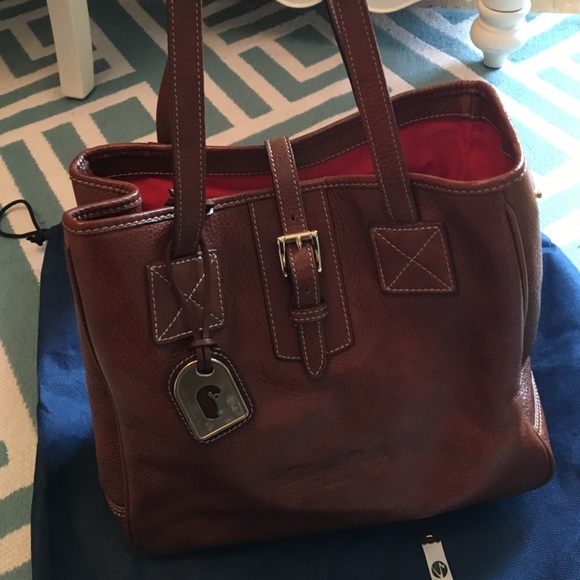 Authentic Dooney&Bourke handbag.