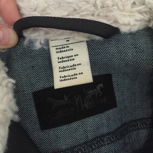 Levis denim jacket M - Picture 4 of 4