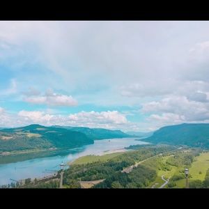 Meet your Posher, Stella