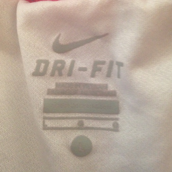 nike shorts - Picture 2 of 3