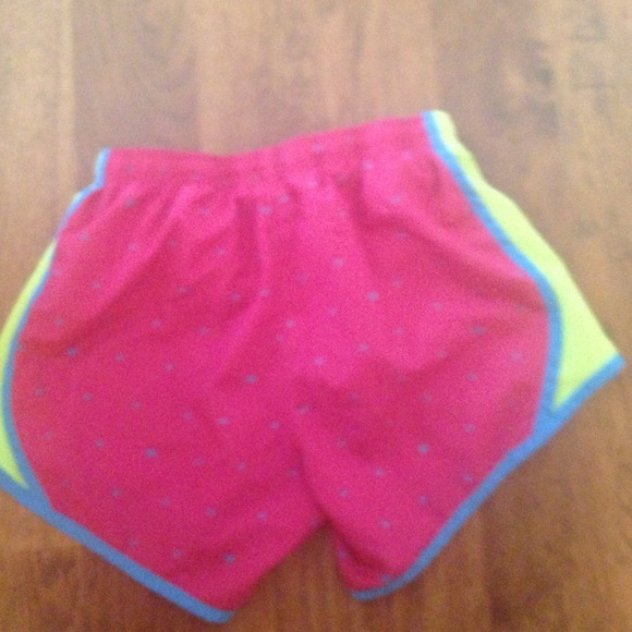 nike shorts - Picture 3 of 3