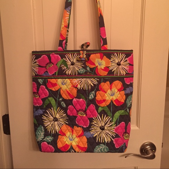 Vera Bradley Tote!