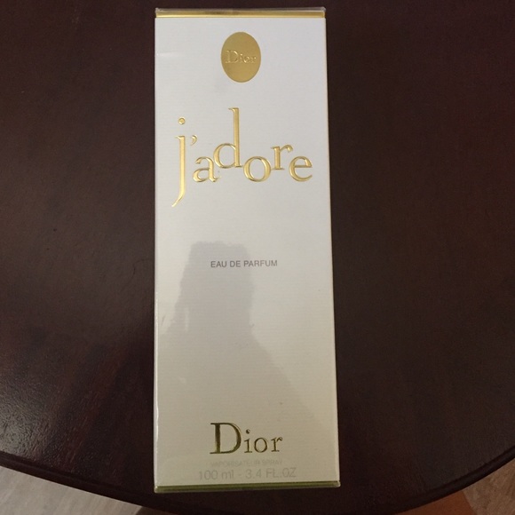 Dior j'adore perfume