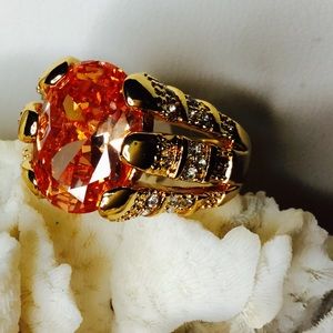 🌺 Beautiful Halo Topaz 18K Rose Gold Ring