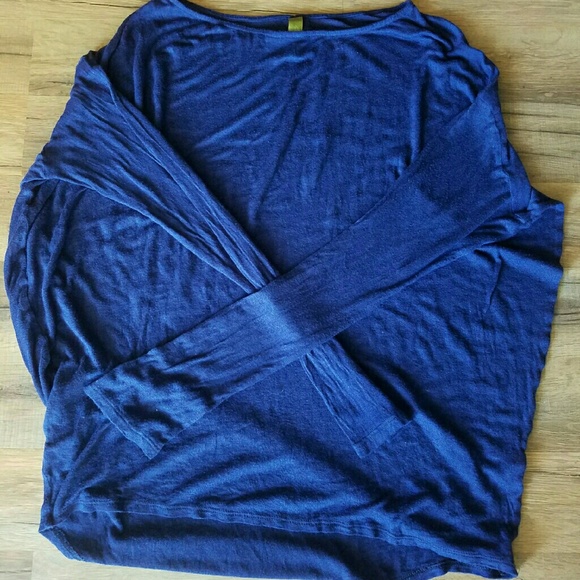 Blue long sleeve shirt