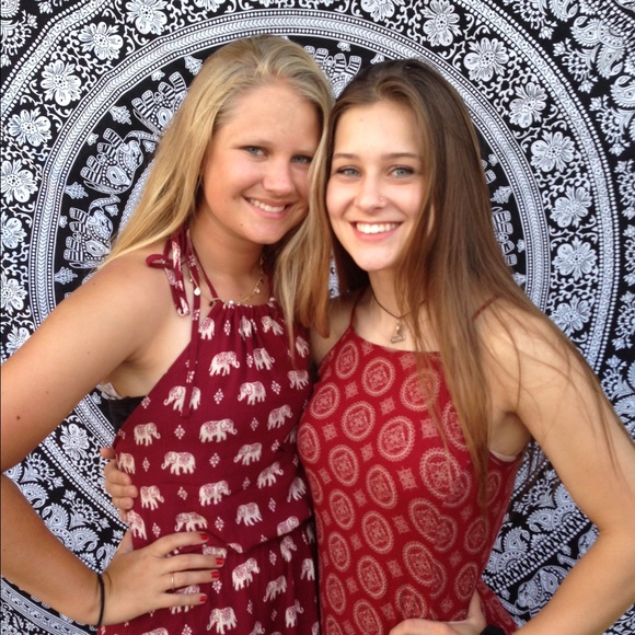 Meet your Posher, Claire