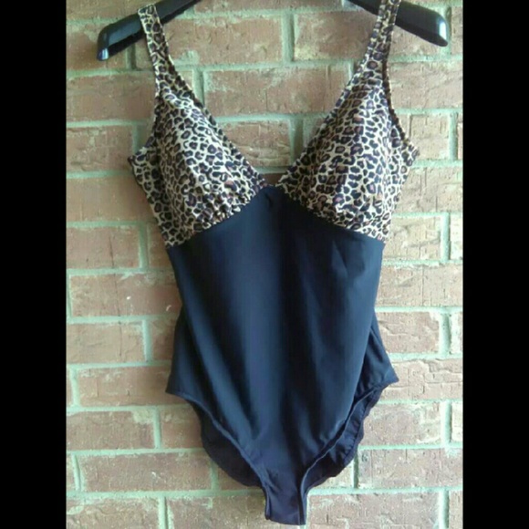 *SALE* Super Shaper Swimsuit size Xlarge to 1X