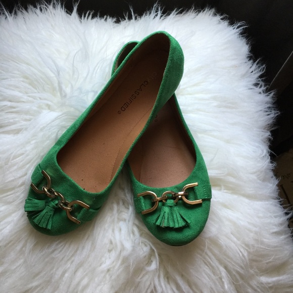 Green flats shoes