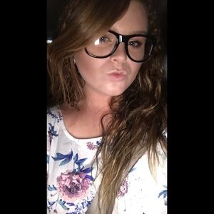 Meet your Posher, Megan