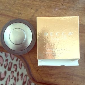Becca Jaclyn Hill Champagne Pop