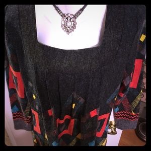 Adore size L black tunic of acrylic/wool material