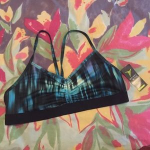 Light weight sports bra