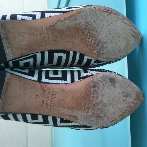 Schutz pointed black and white flats! - Picture 3 of 4