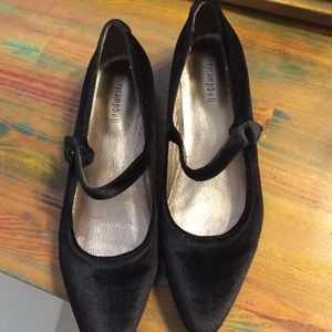 Jeffrey Campbell Abrielle Velvet  Flats