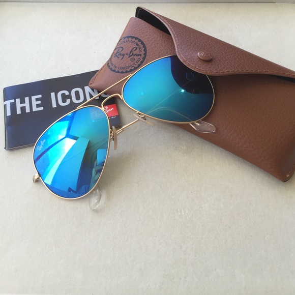 FLASH SALE! Rayban Aviators w/ blue lenses!