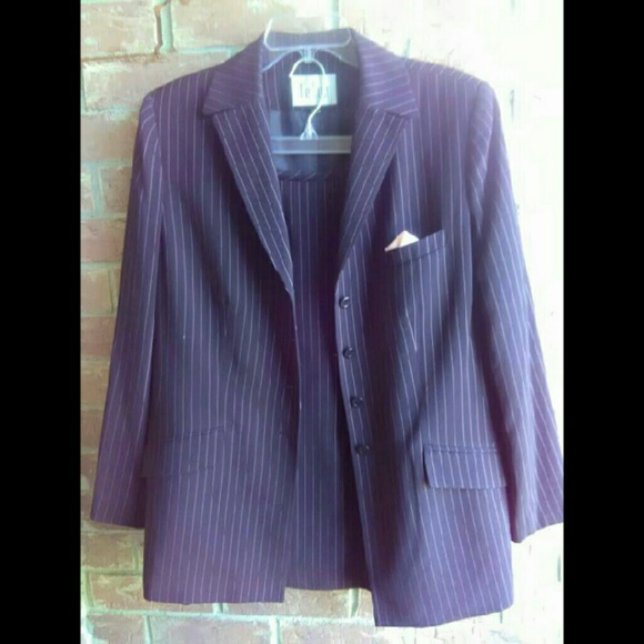 Le Suit Skirt & Jacket Set size 14 BLACK & PINK