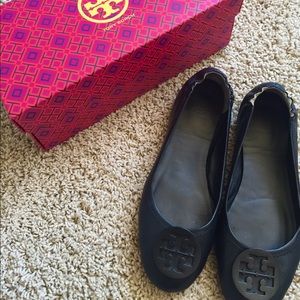 Tory Burch "Minnie" Ballet Flat – Black