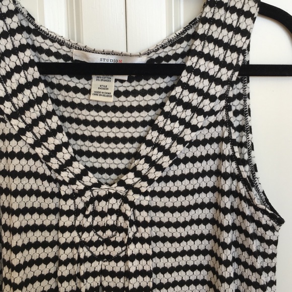 Studio M Patterned Tank Top - Picture 2 of 4
