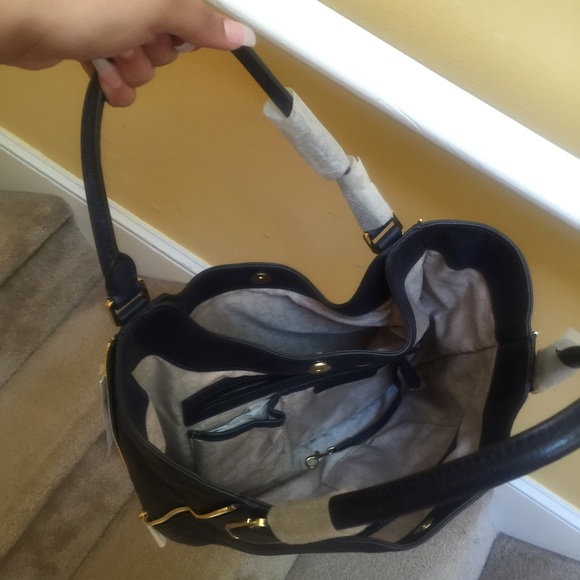 Michael Kors Bag - Picture 2 of 3