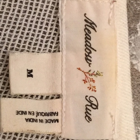 Anthropologie crochet shirt. size M - Picture 3 of 4