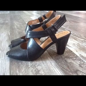 Clarks sling back.  Leather.  Like new