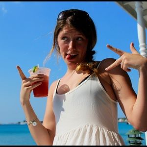 Meet your Posher, Olivia