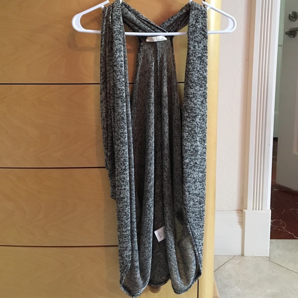 Grey sleeves sweater