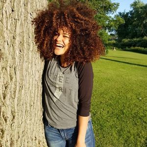 Meet your Posher, Candi