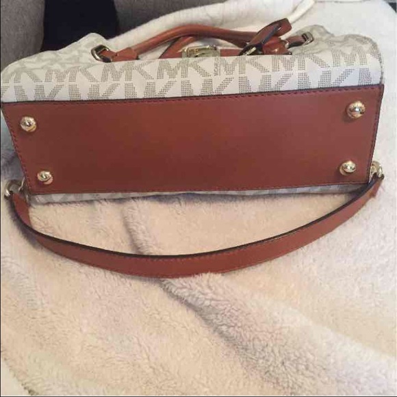 SOLD - Picture 4 of 4