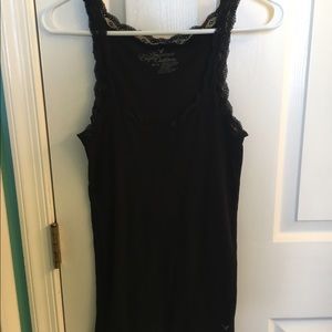 SALE- Beautiful lace edged AE tank top!