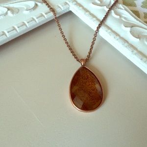 Amber 1928 floral pendant necklace