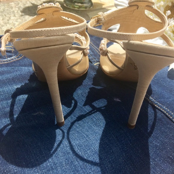 🎉 Charlotte Olympia Seashell Heel Sandals - Picture 4 of 6