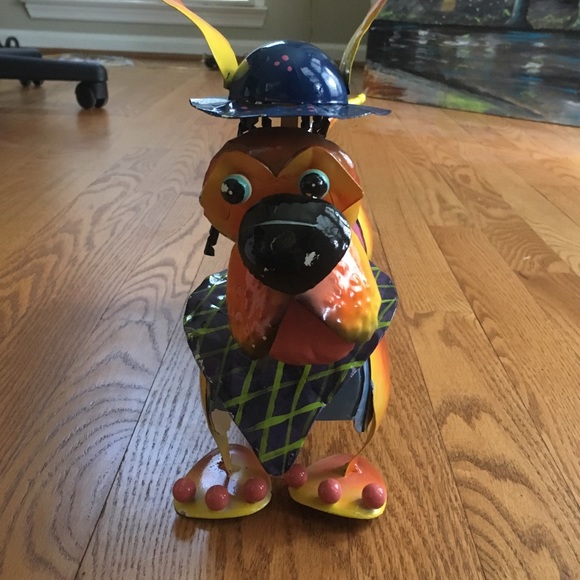 Metal dog sculpture