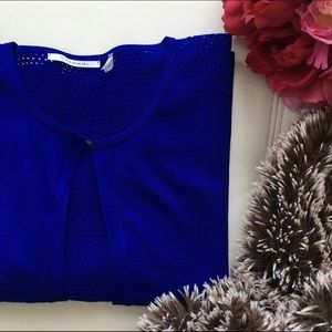 T Tahari cardigan top M