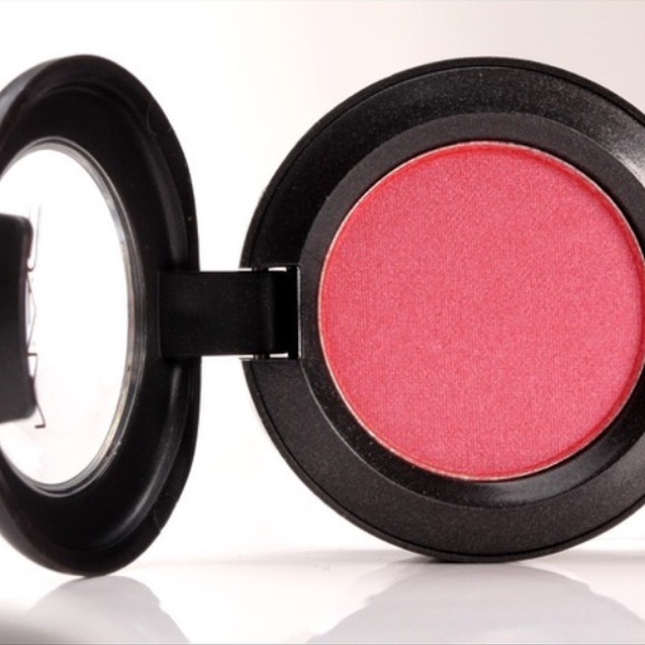 Daydreaming Mac Eyeshadow X Hayley Williams
