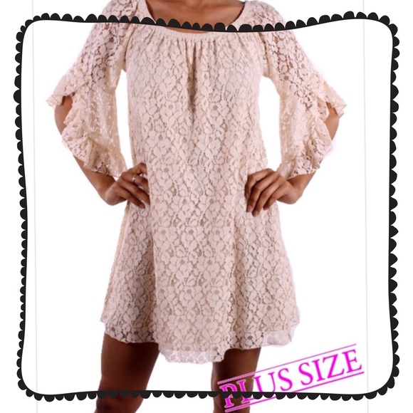 BEAUTIFUL LACE DRESS OR TUNIC - Picture 2 of 4