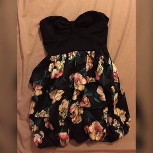 Cute floral Forever 21 dress