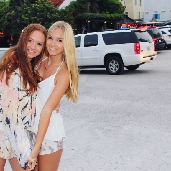 Meet your Posher, Charlotte