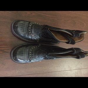 Ariat size 8 women's cowboy boots