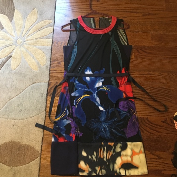 Tahari Dress - Picture 1 of 2