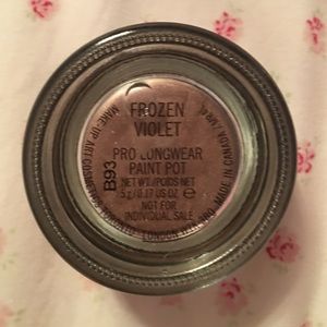 MAC Pro Longwear Paint Pot