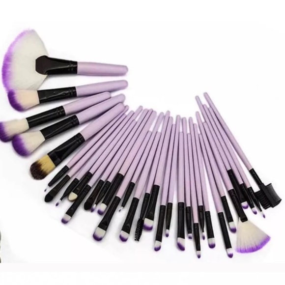 HP 🎉Make Up Brush Set 32 PC Lavender With Pouch. - Picture 4 of 4