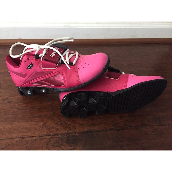 LIKE NEW - reebok Crossfit 1.0 lifters
